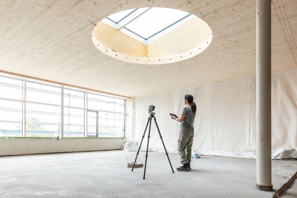 Leica at the glazing summit in coventry october 2025 with Stone Automation